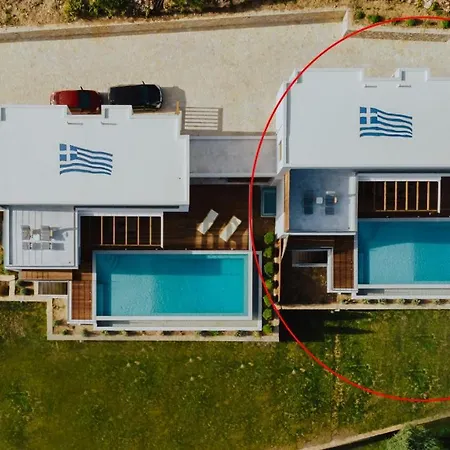 Luxury 2s Alpha With Private Pool Szívota